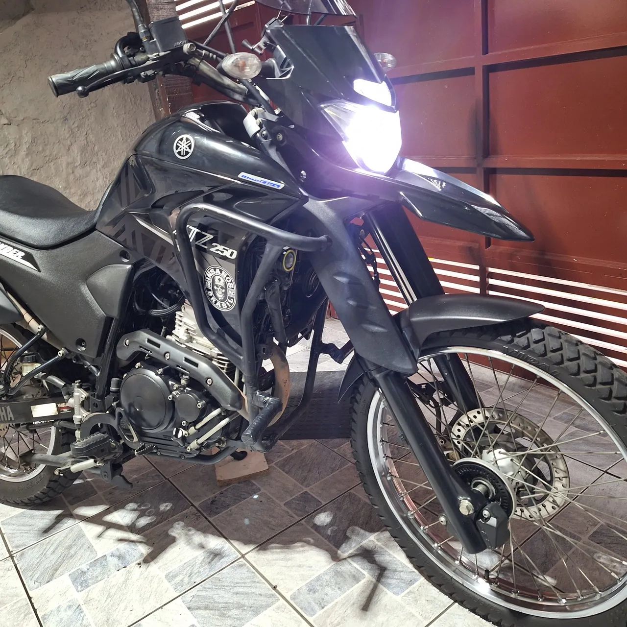 Lander abs Xtz  250 2021