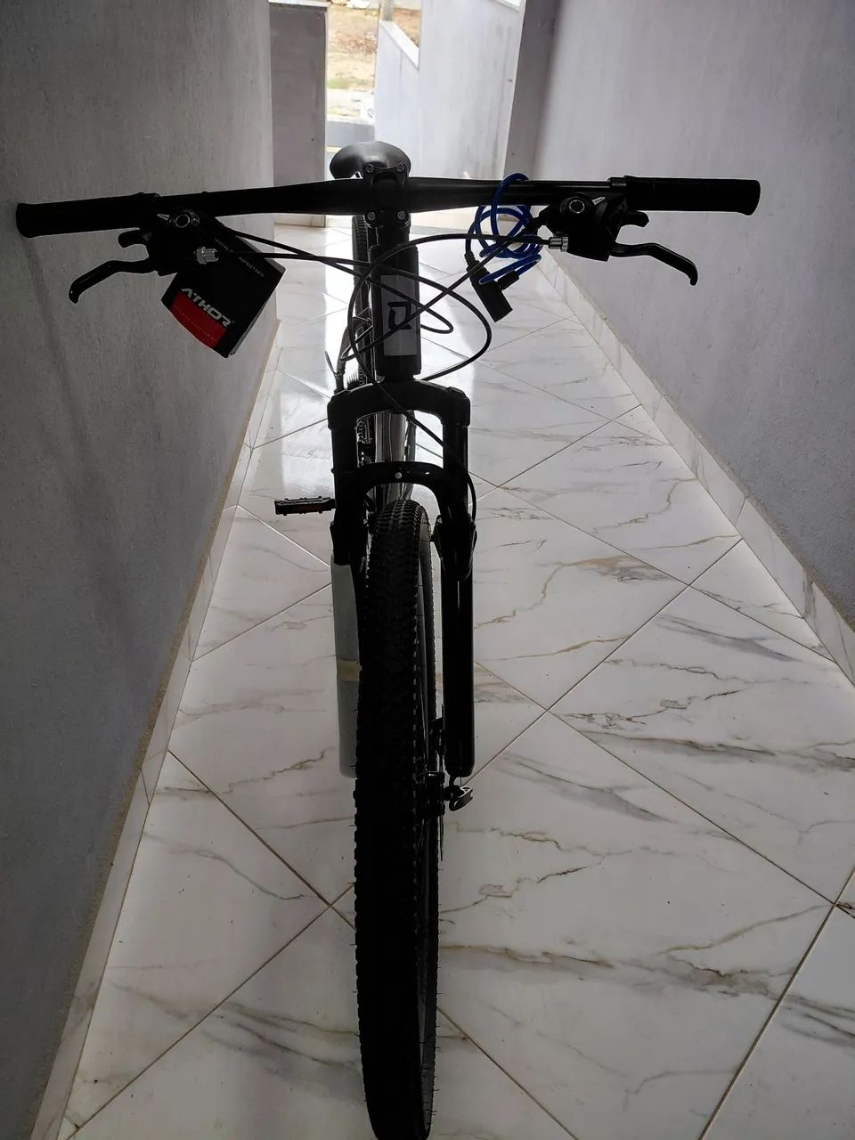Bicicleta com freio a disco, semi-nova - Foto 3