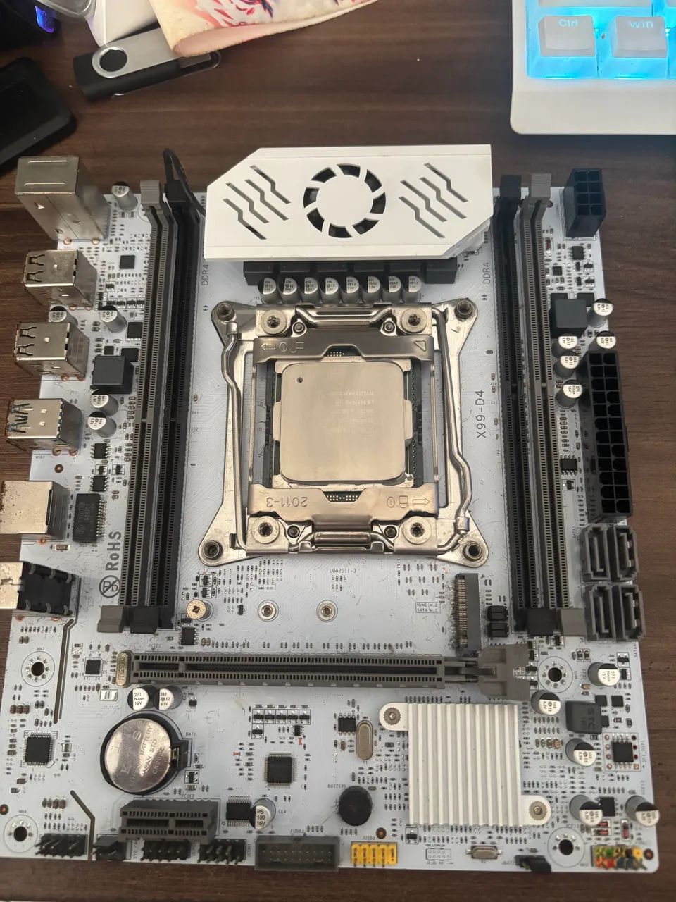 Kit Xeon 2697 a V4 e Qiyida X99 D4 - Peças de Hardware - Pituba