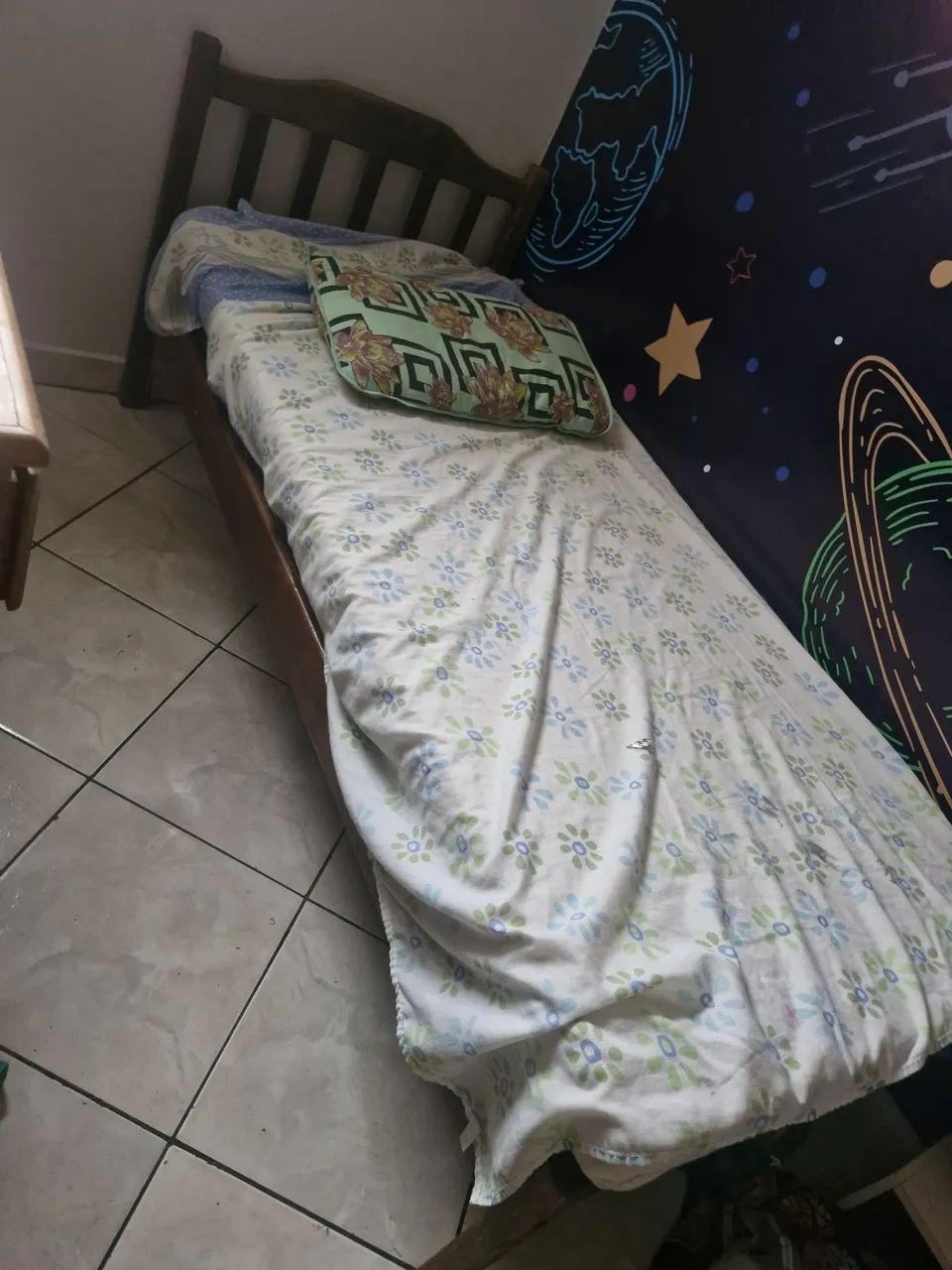 Cama de madeira maciça  - Foto 3
