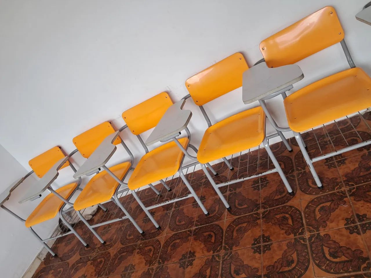 CADEIRAS ESCOLARES/JUVENIL