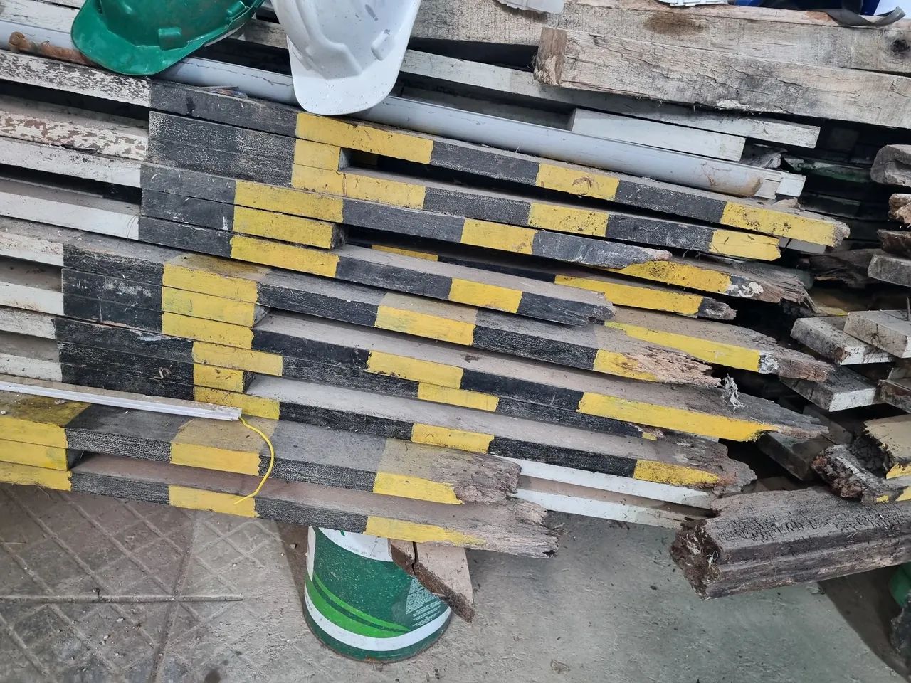 Demolition wood lot