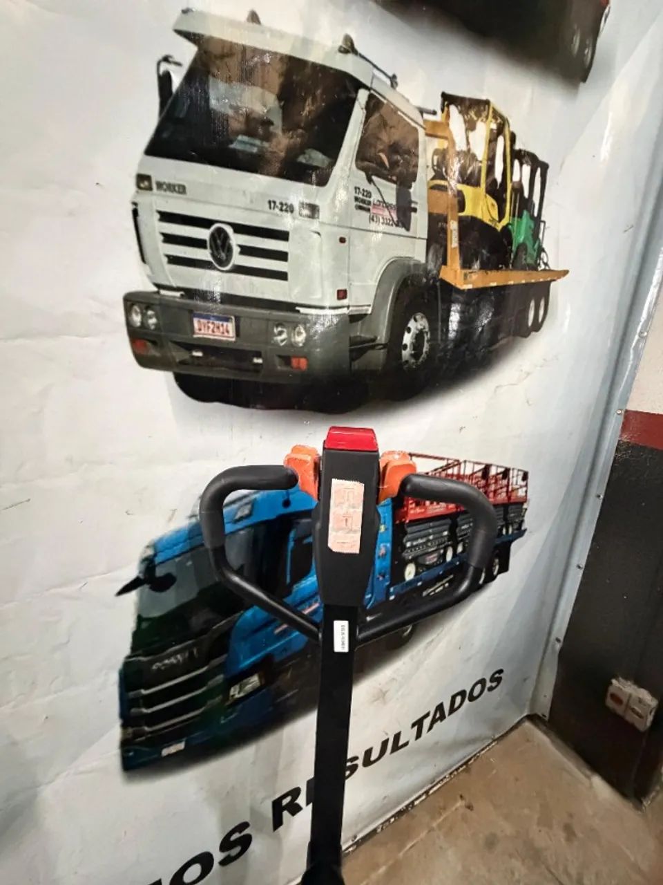 Paleteira Elétrica 2 Toneladas - Pronta para o trabalho! - Foto 5