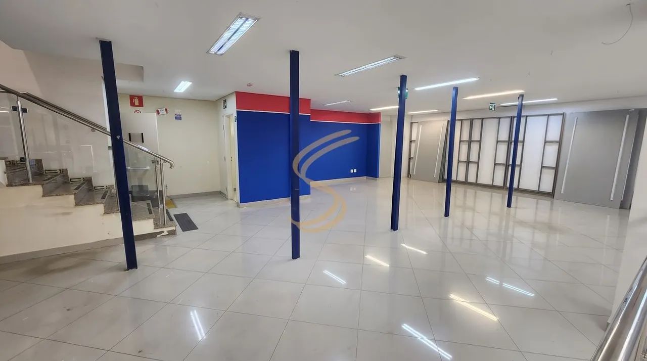 Prédio de Esquina para Alugar no Centro com 506 m² de Área Total - Foto 2