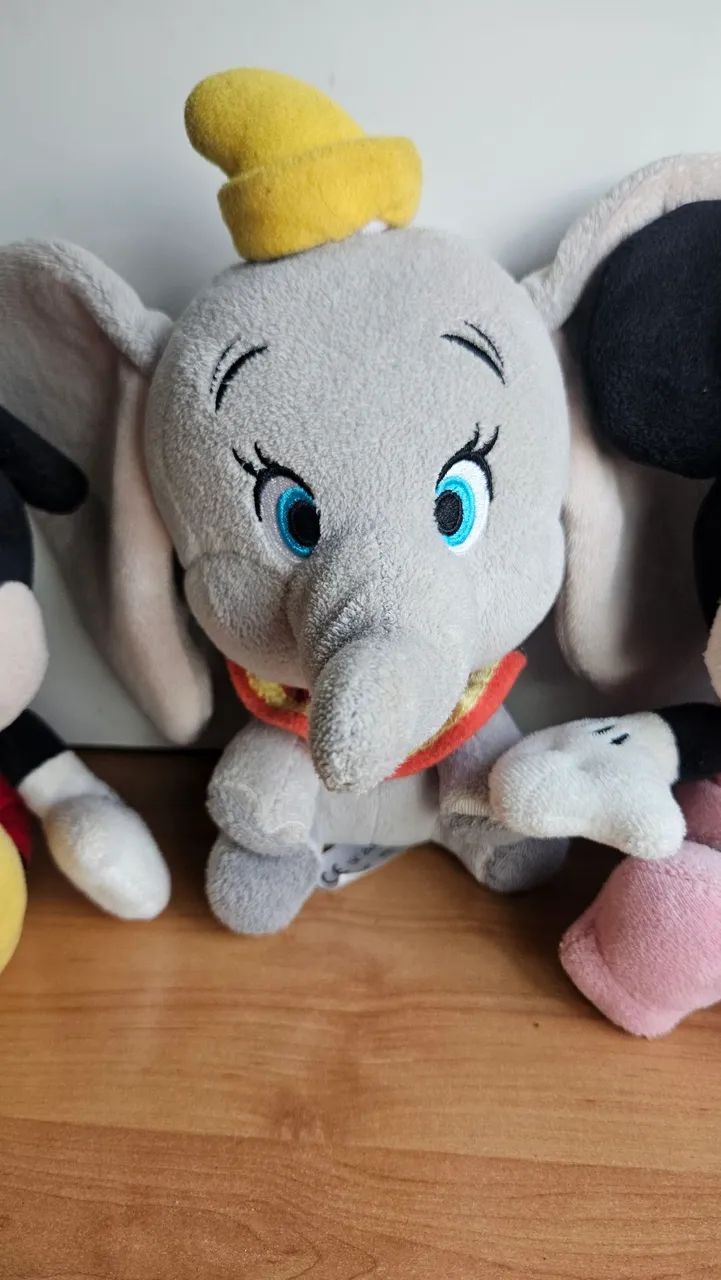 Pelúcias da Disney Mickey Mouse e Dumbo. - Foto 3