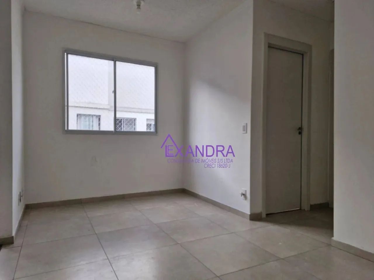Apartamento com 2 dormitórios para alugar, 37 m² por R$ 2.426,22/mês - Vila Independência 