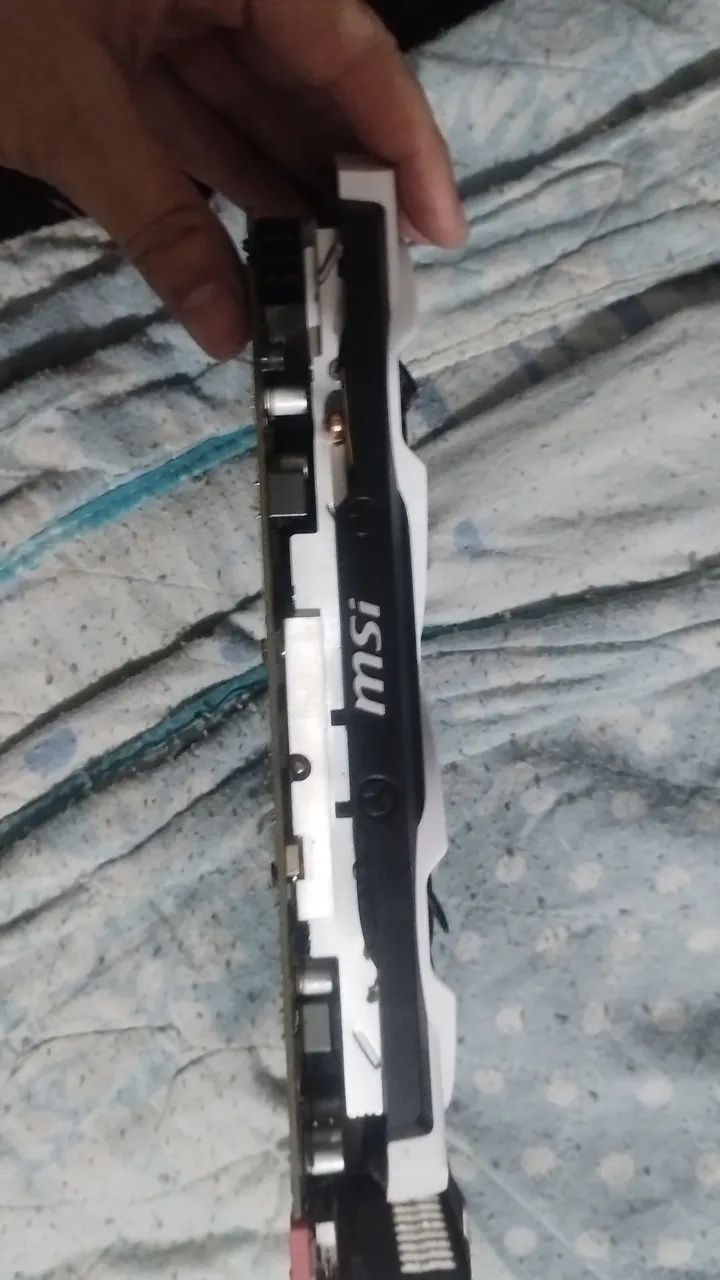 AMD Radeon R7 370 - Foto 3