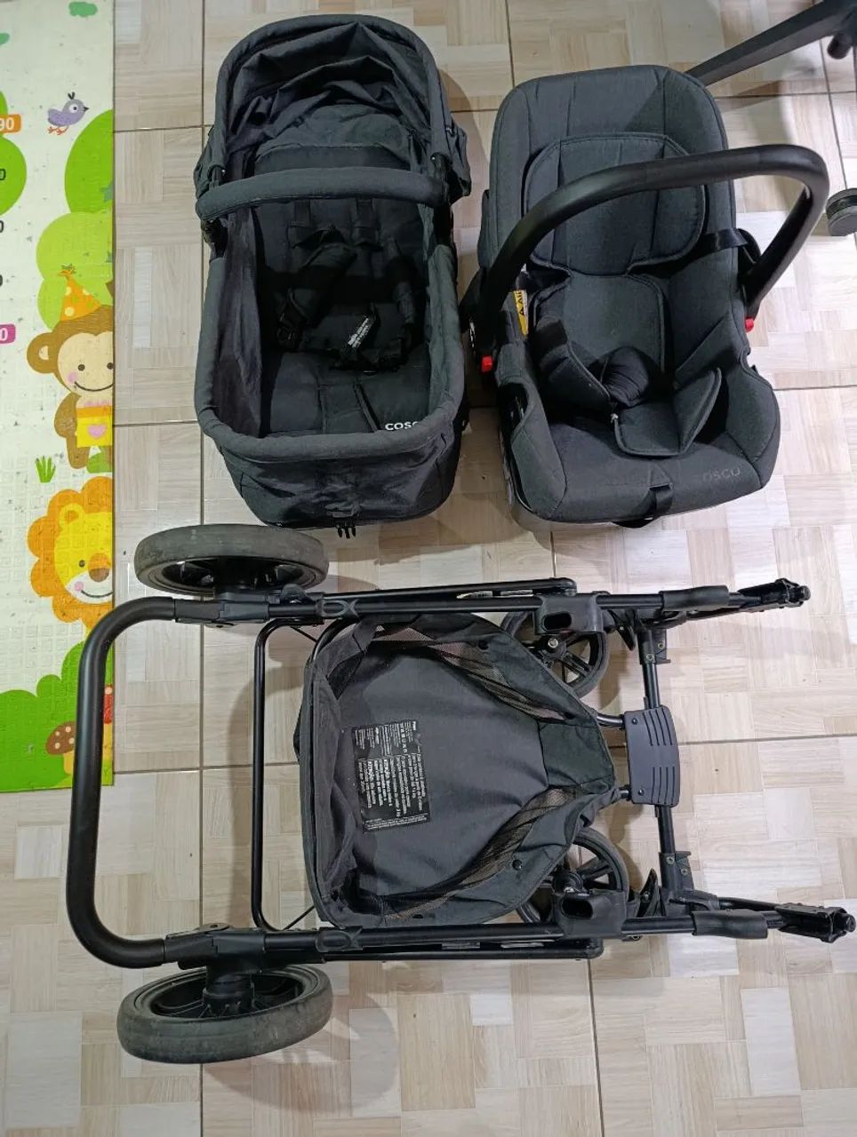 Carrinho de bebê cosco com bebê conforto e base para carro - Foto 4