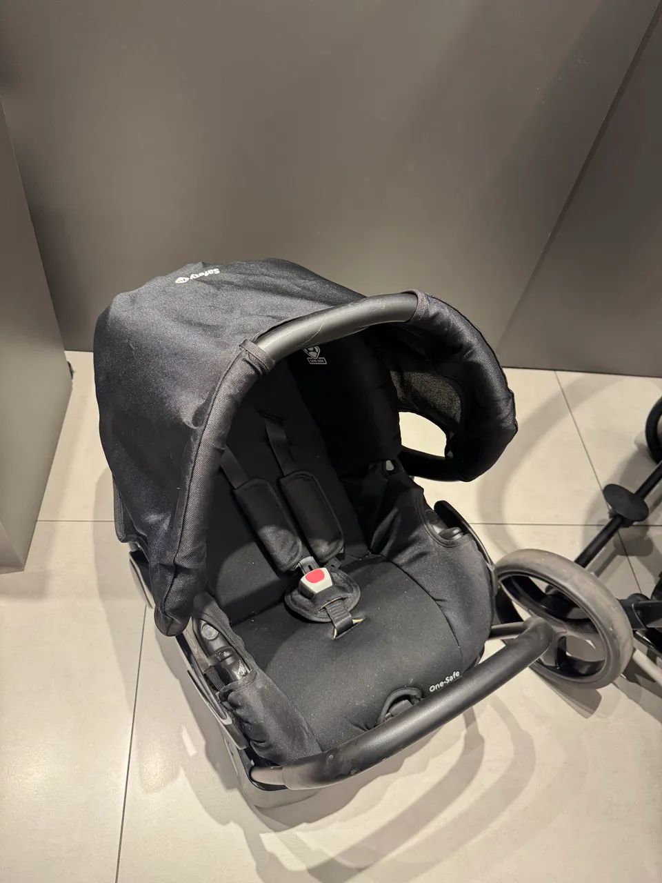 Carrinho de Bebê com Bebê Conforto Safety 1st  - Foto 2