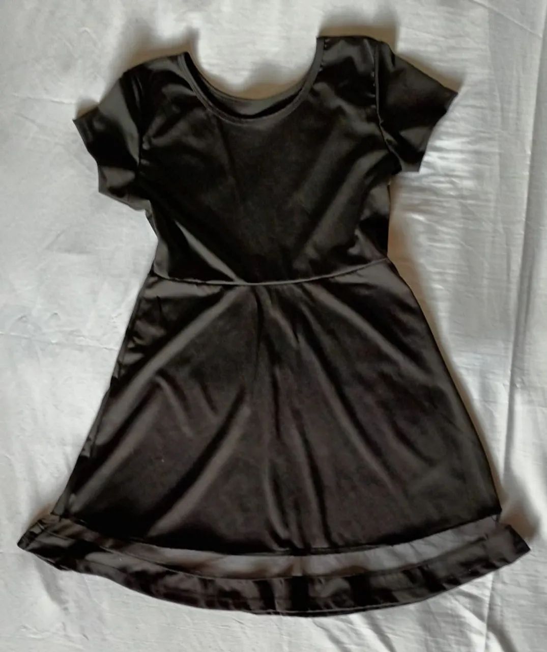 Vestido preto simples
