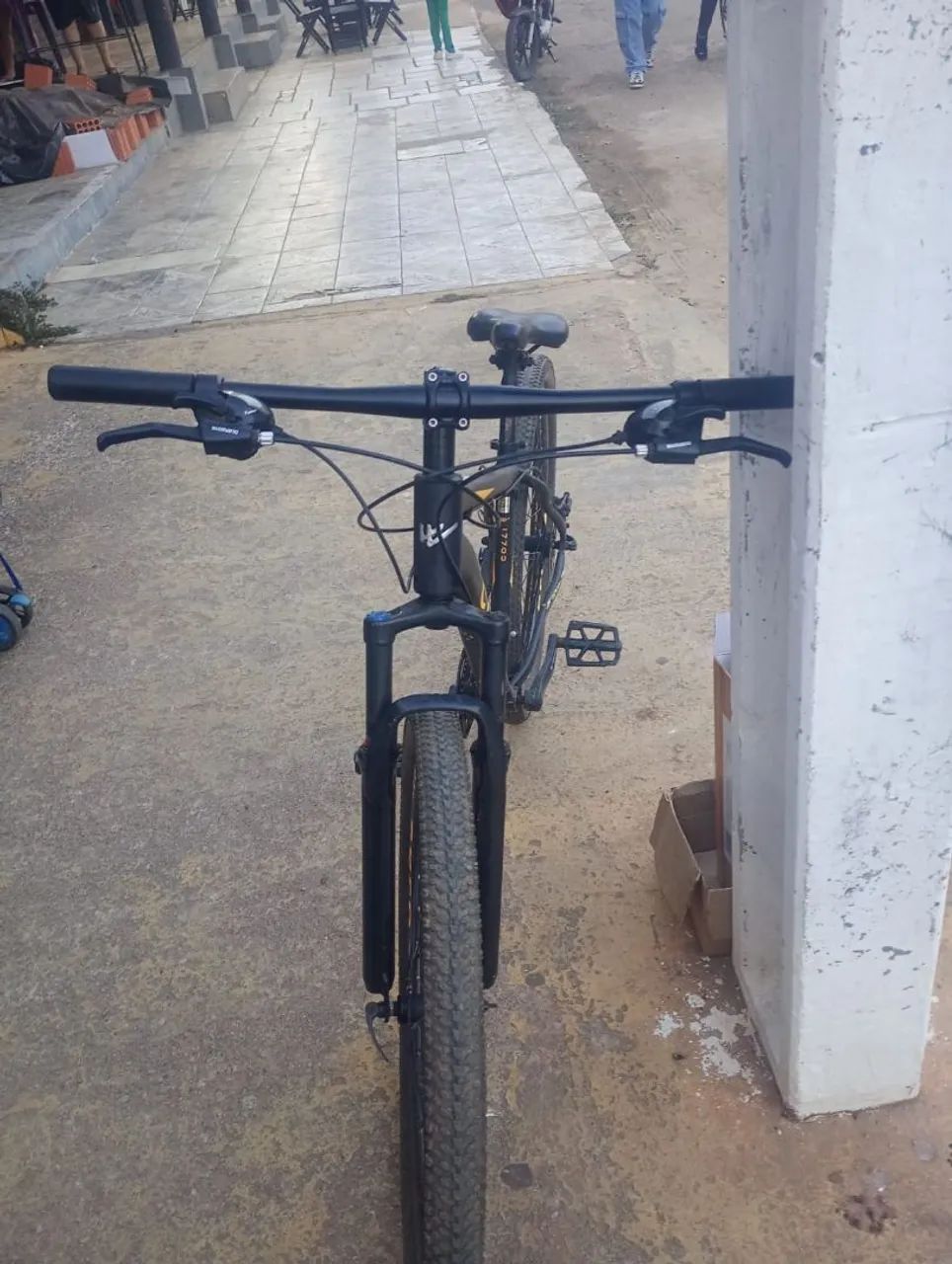 Vendo bicicleta semi nova 