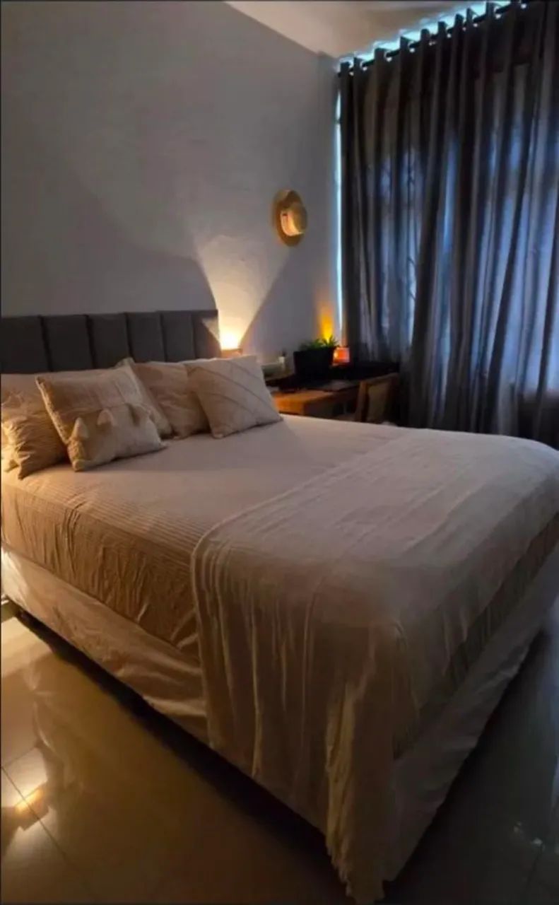 Vendo base cama box casal e cabeceira pouco usada 