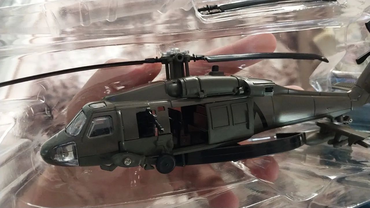 Miniatura helicoptero militar  - Foto 4