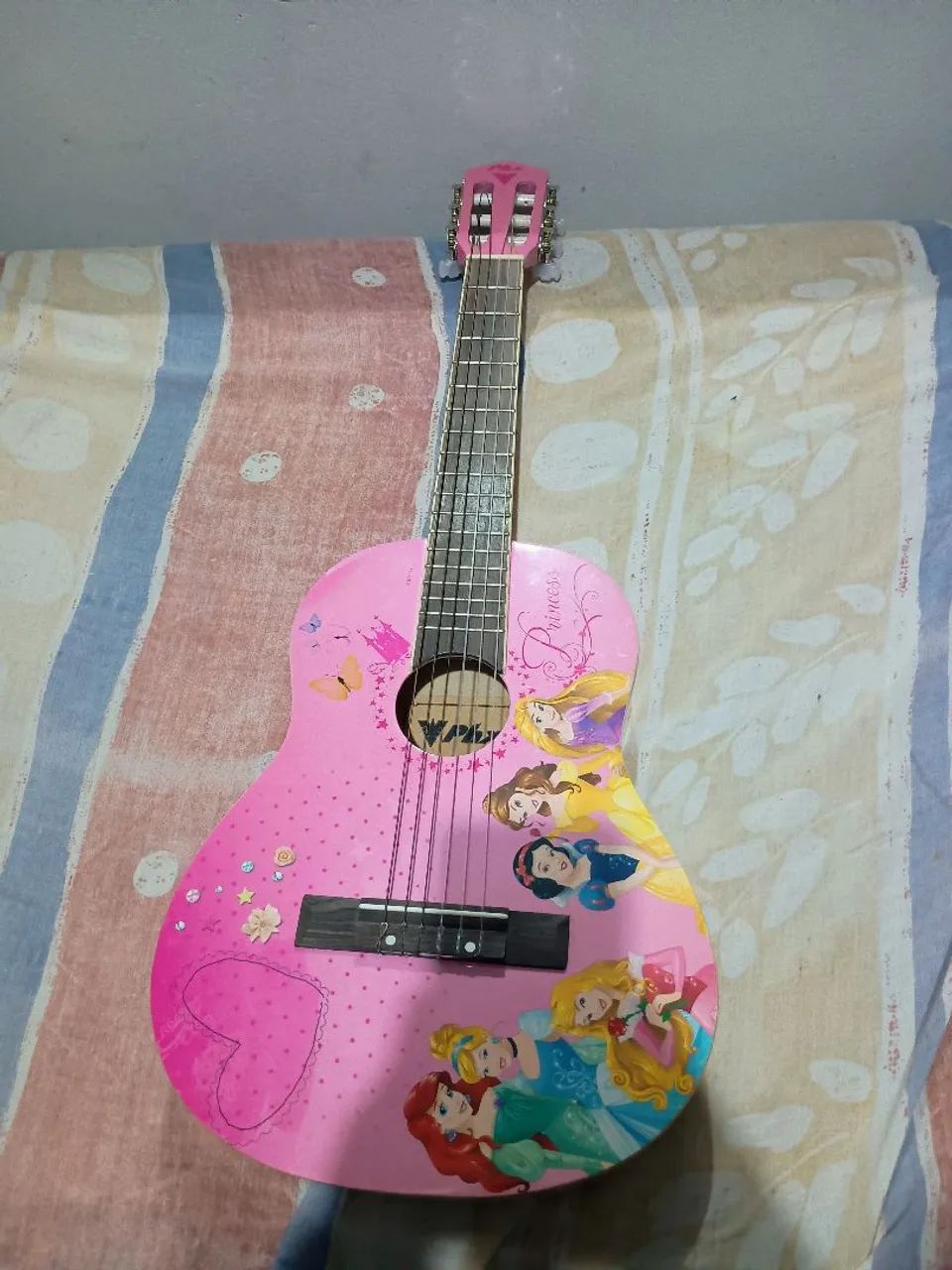 Violão acústico 