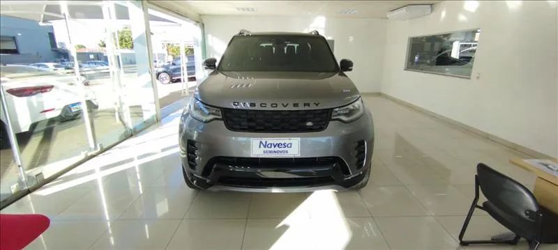 Land Rover Discovery 2023