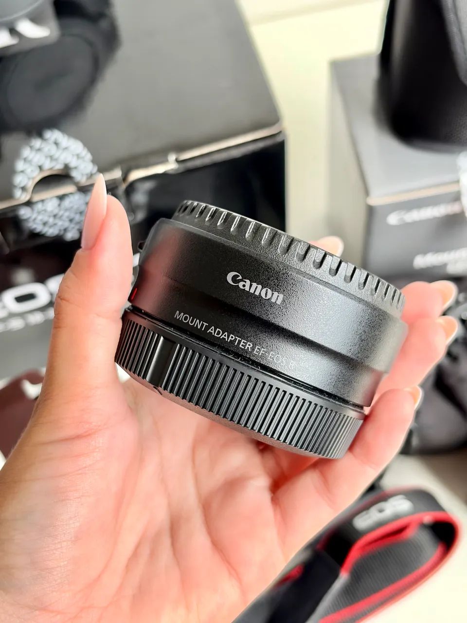 Adaptador Canon EF-EOS R NOVO - Foto 2