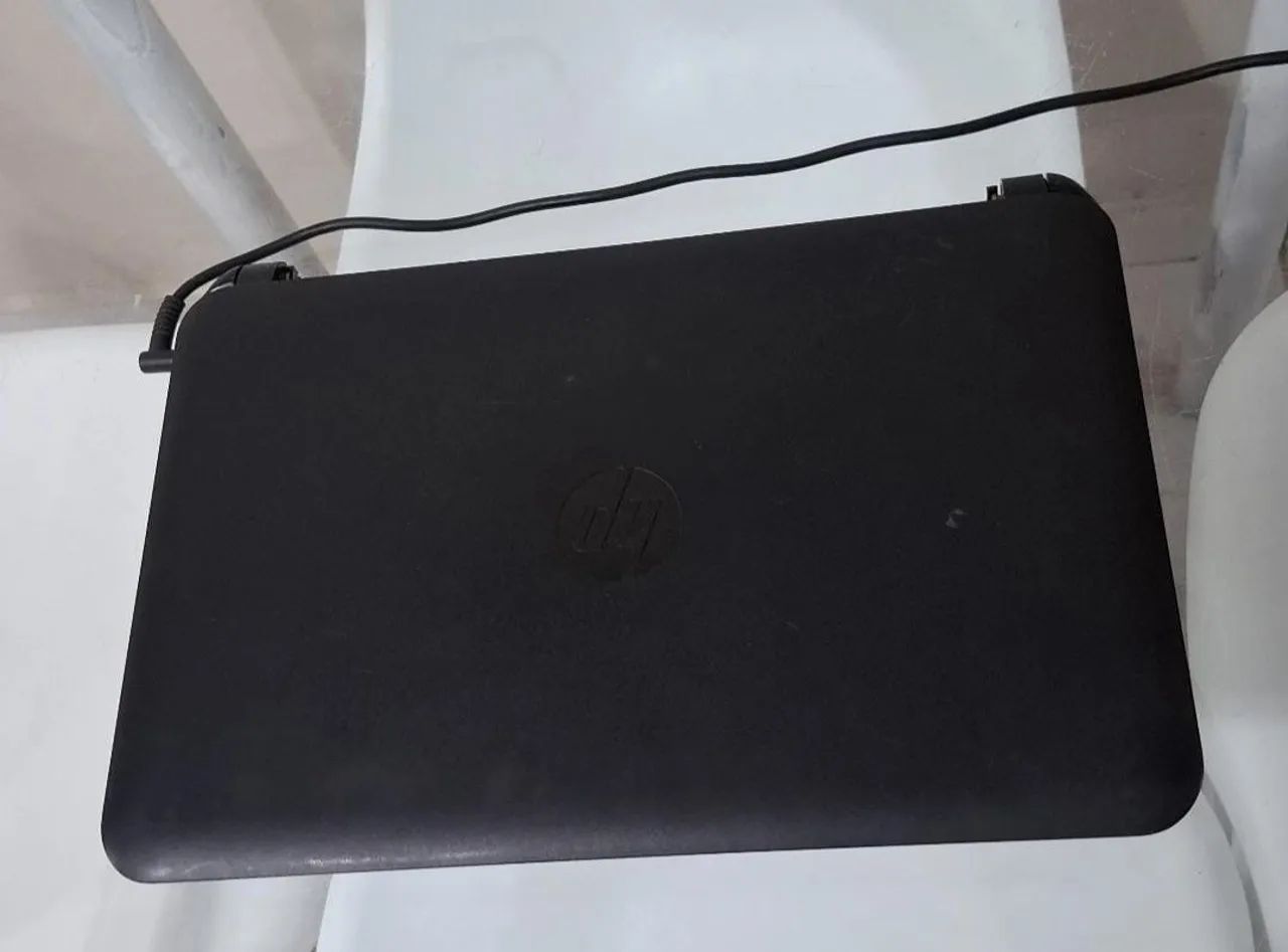 Notebook hp i3 / hd 500/ Wind 10 [ bateria off] so venda<br> - Foto 3