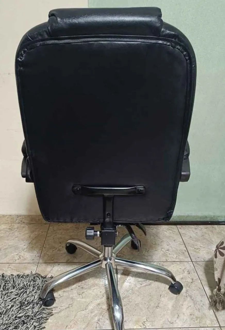 Cadeira Presidente NOVAS  - Foto 5