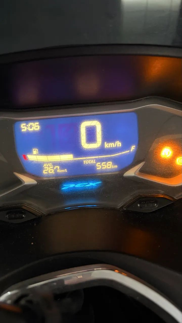 Vendo pcx com apenas 558 km rodado - Foto 5
