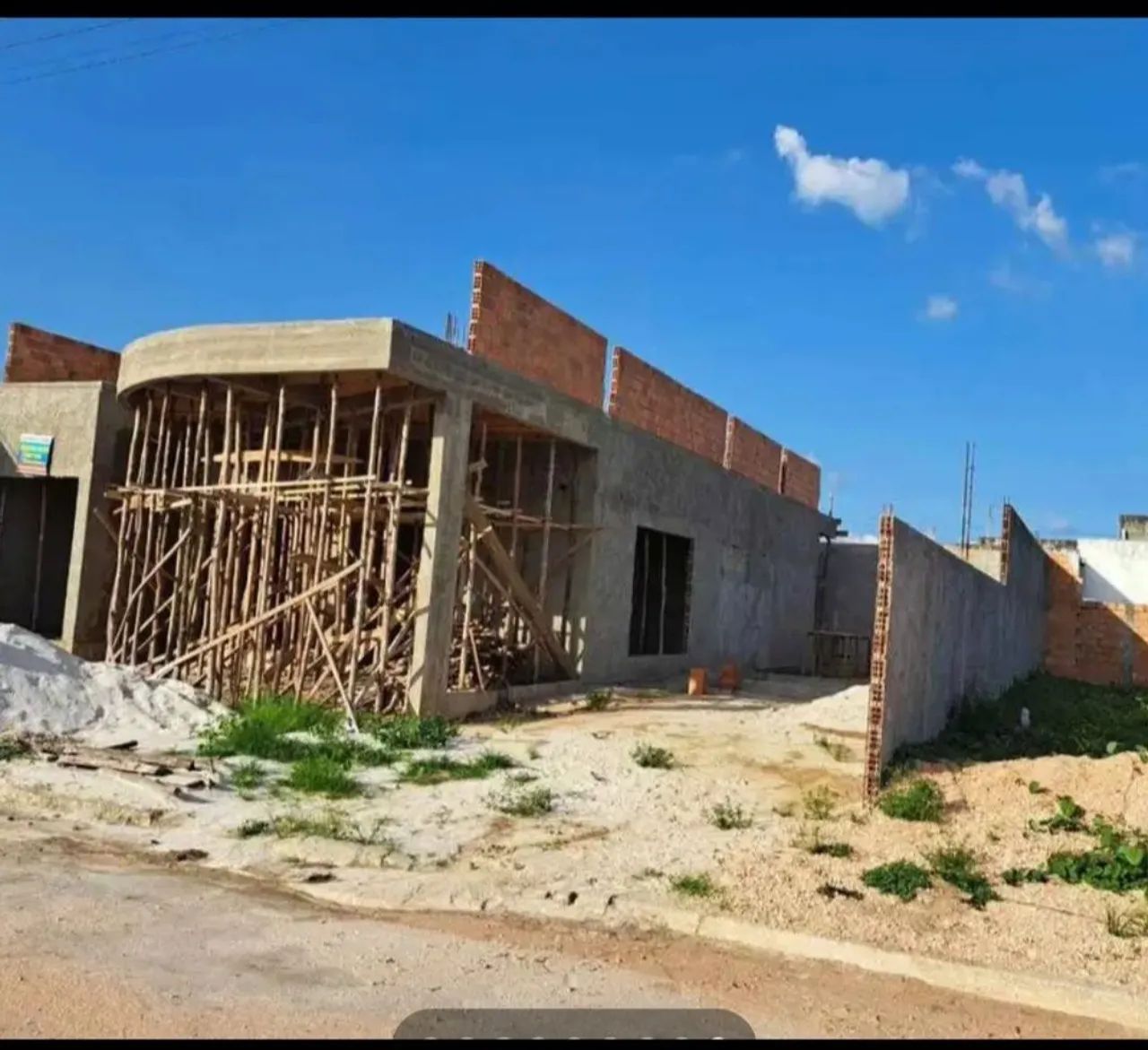 Vendo casa em construção na vale capanema  - Foto 2