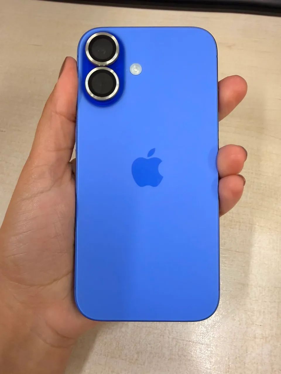 iPhone 16