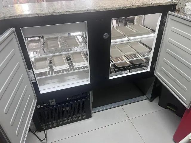 Vitrine Quente e Fria Gelopar GQEA-140R Semi-Nova - Resistência e Evaporador -220V - Foto 2