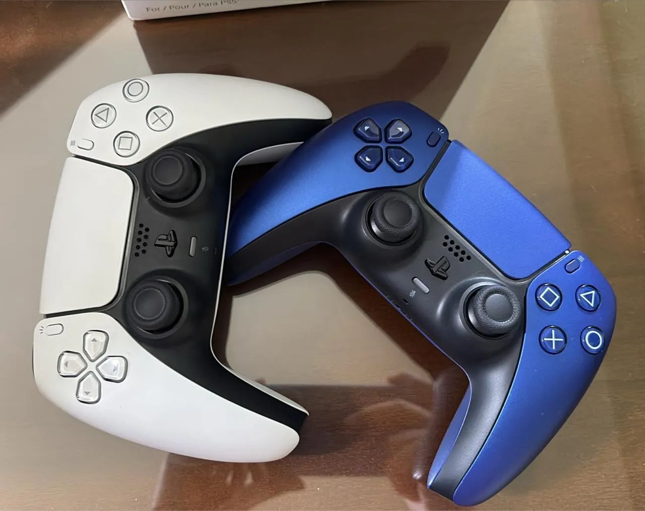 Vendo ps5 semi novo (menos de 4 meses de uso), 825gb - Foto 2