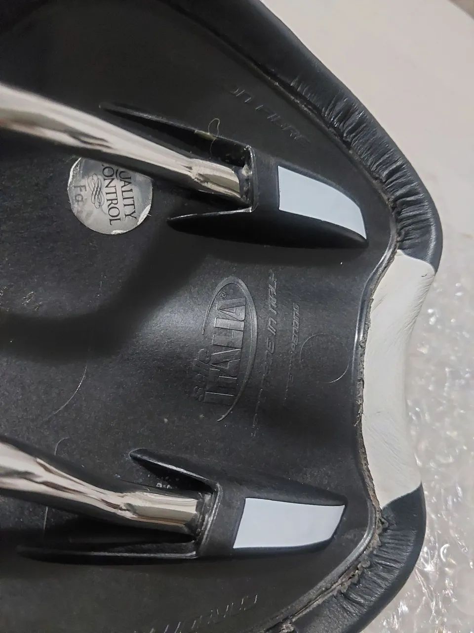 SELIM SELLE ITALIA  base de Carbono  - Foto 3