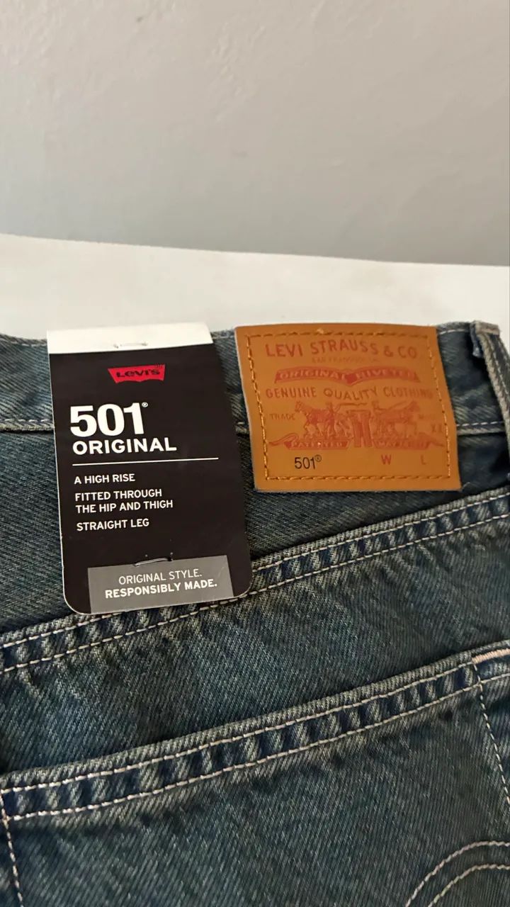 CALÇA LEVI?S 501 tamanho 43