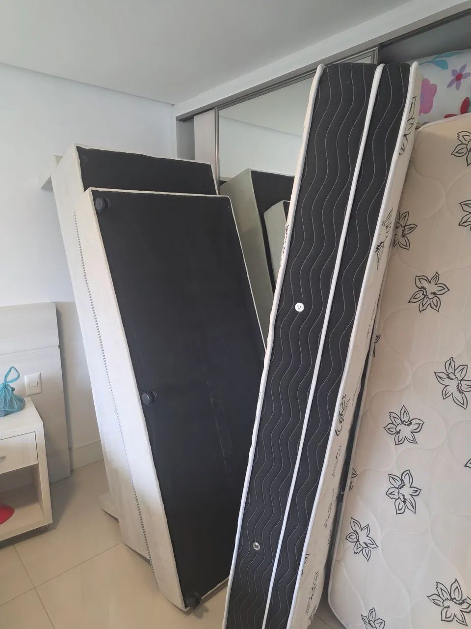 Boxs e colchões 