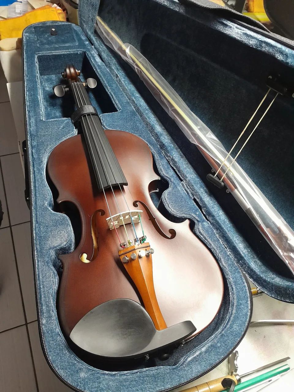 Violino 4/4 com ajustes completo