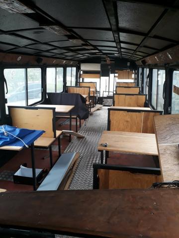 Vendo ou troco Ônibus Food Truk - Foto 6