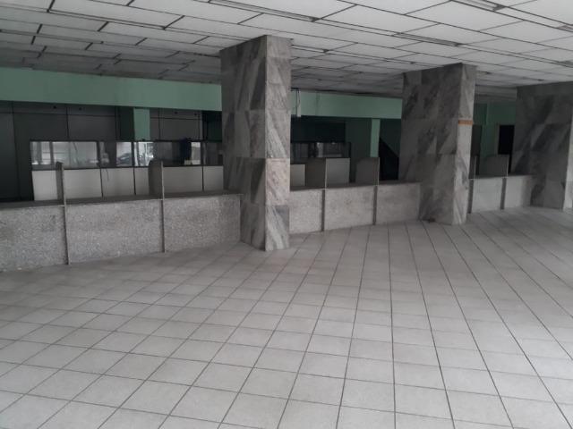 Lojão de 850m2 c/ Sobreloja e 2 Vagas no Ed. Marco, Centro - Direto com Proprietário - Foto 3