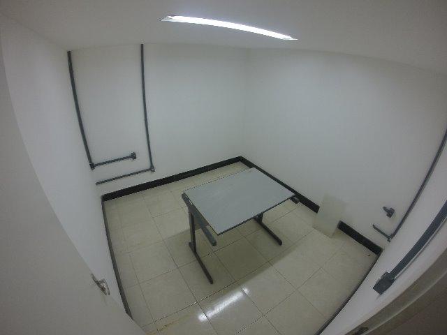 Vendo Casa Comercial na Praia do Suá com 498m², 7 salas - R$ 780.000,00 - Foto 11