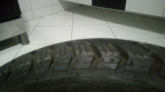 2 pneus seminovos pouco uso - Foto 4