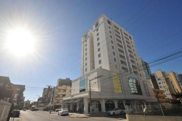 Lindo apto na Meia Praia - Mobiliado e Decorado/ 3 Suítes +2 Vagas , Lazer Completo - Foto 2