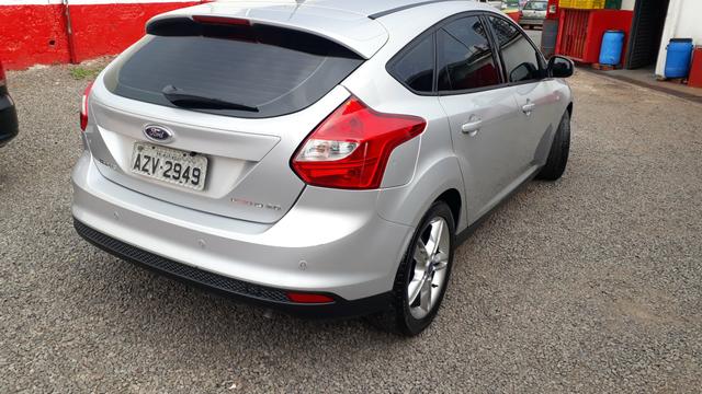 Focus hatch se 2015 2.0 único dono - Foto 3