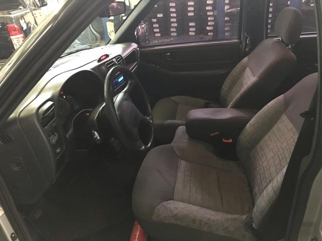 Vende-se S10 colina 2.8 turbo intercooler ano 2005 - Foto 5