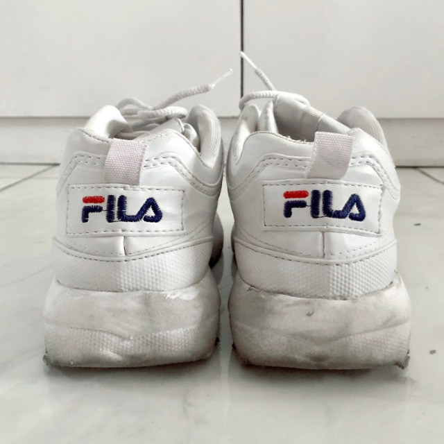 tenis fila branco tratorado