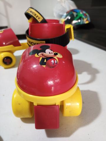 Patins Mickey ajustável do número 25 ao 30 - Foto 3