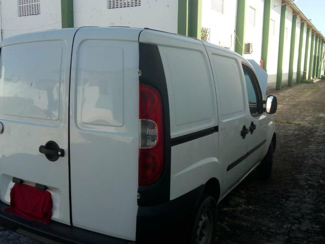 Carro de procedência revisões Em dias, bateria nova - Foto 5