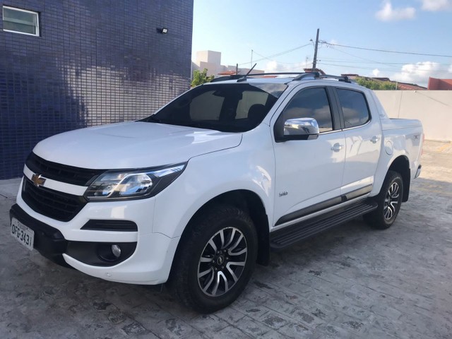 CHEVROLET S10 HIGH COUNTRY 2018 MUITO CONSERVADA E EMPLACADA ATÉ FEVEREIRO DE 2022