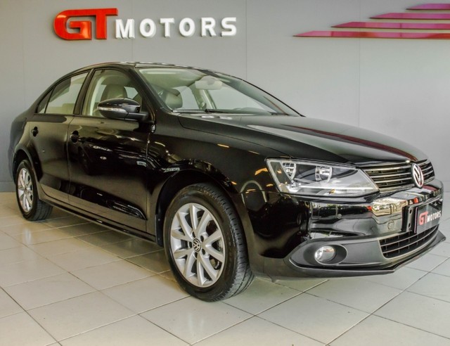 VOLKSWAGEN JETTA CONFORTLINE 2.0 4P
