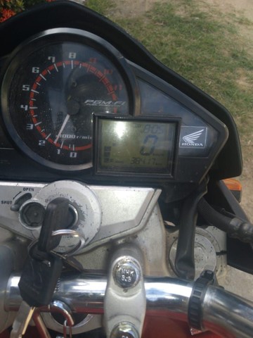 CB 300