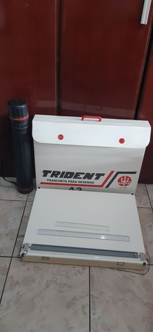 Prancheta para desenho Trident A2 com régua paralela mais tubo telescopico extensivo