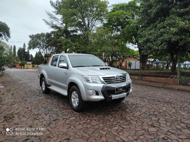 TOYOTA HILUX SRV 4X4 3.0