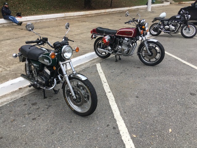 1975 YAMAHA RD350B   VIÚVA NEGRA- ACEITO OFERTA 