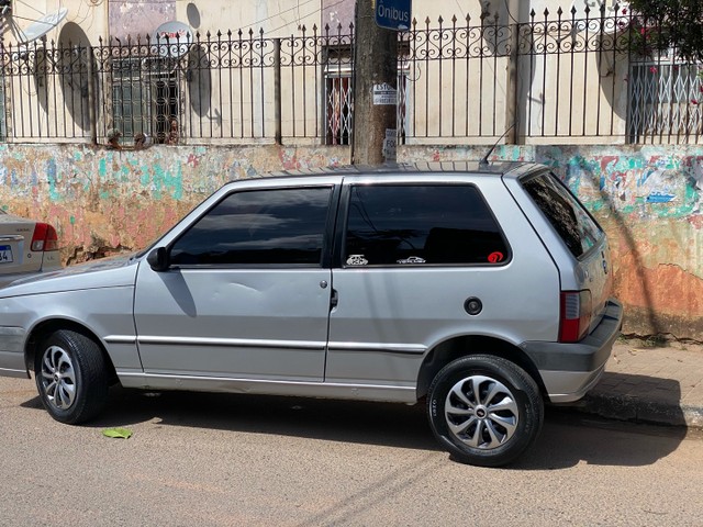 FIAT UNO BÁSICO