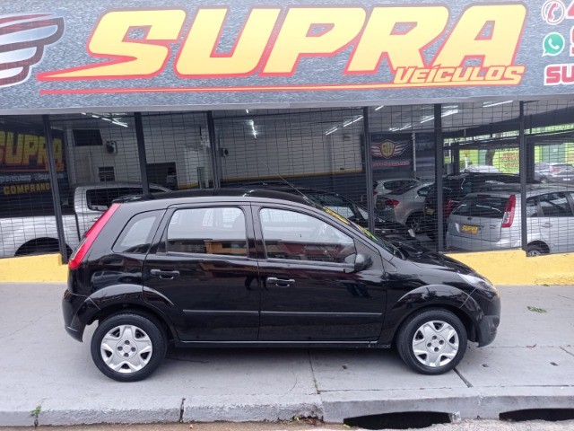 FORD FIESTA HTACH COMPLETO FINANCIAMOS