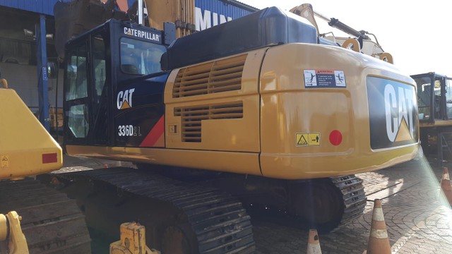 ESCAVADEIRA 336D 2L ANO 2017 MARCA KOMATSU - Foto 5